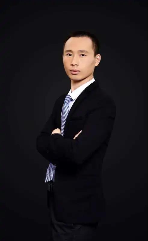 年輕就要醒著拼！西安專業(yè)網(wǎng)站建設(shè)公司帶您認(rèn)識一位英雄豪杰！